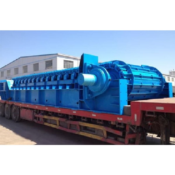 Alimentatore di piastre a catena